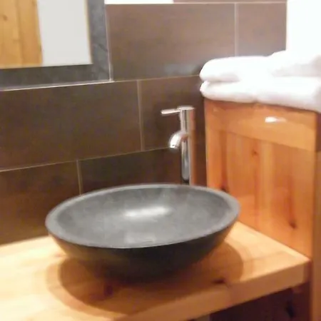 D'hote A La Bonne Ecole Bed and breakfast